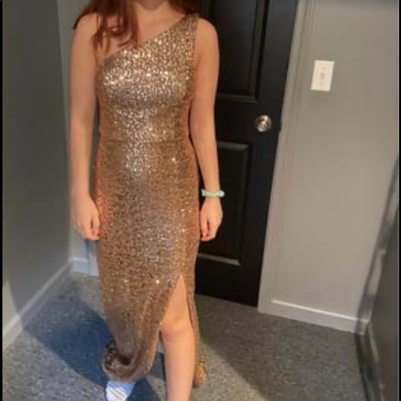 Gold sequin prom dress - Picture 3 of 3